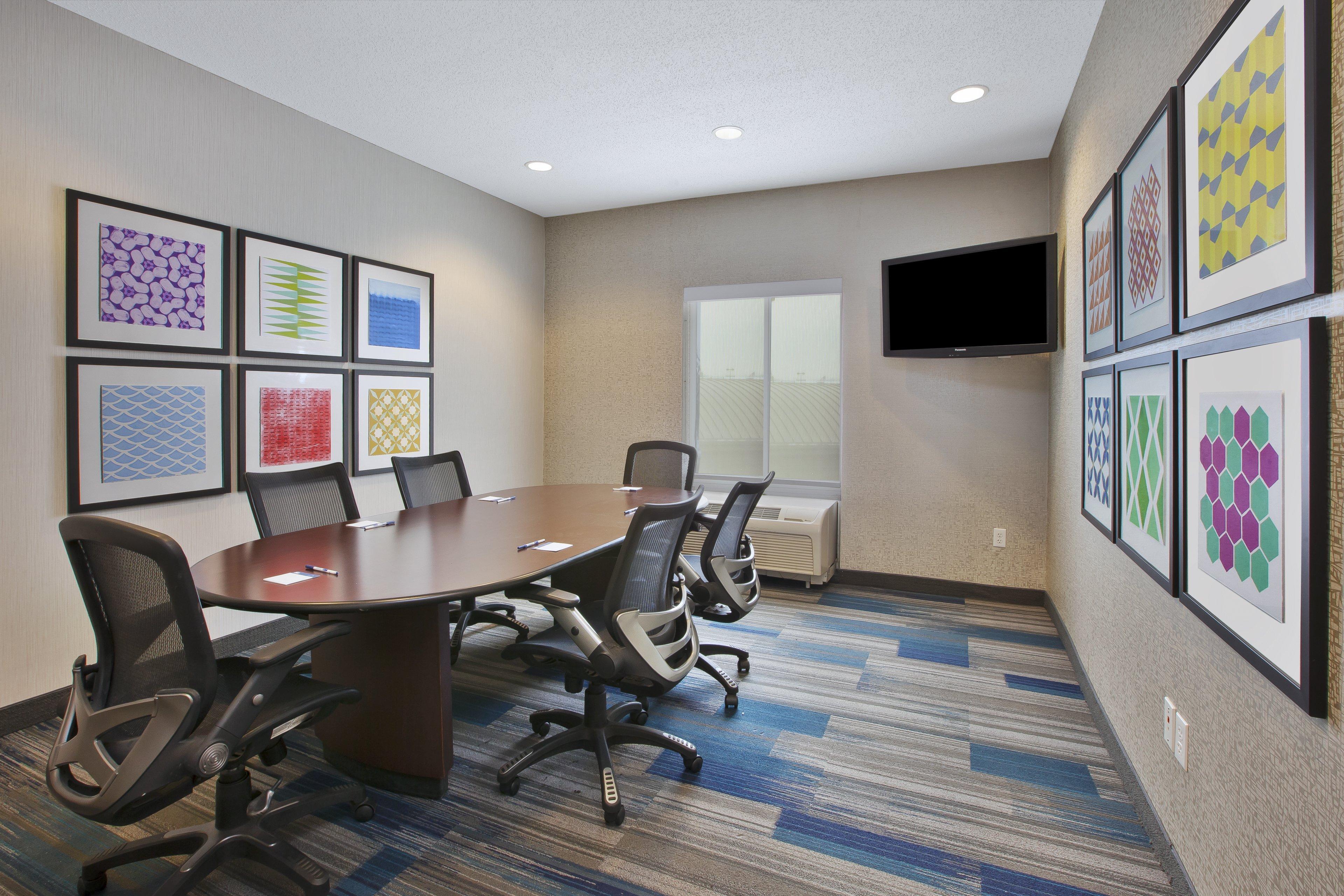 Holiday Inn Express Hotel & Suites Auburn Hills By Ihg Exterior foto